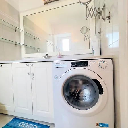 Cozy Fairytal Garden Apartment, Family Friendly, Free Parking, 15 Min To Airport