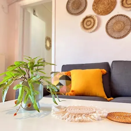 Cozy Fairytal Garden Apartment, Family Friendly, Free Parking, 15 Min To Airport