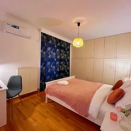 Appartement Cozy Fairytal Garden Apartment, Family Friendly, Free Parking, 15 Min To Airport
