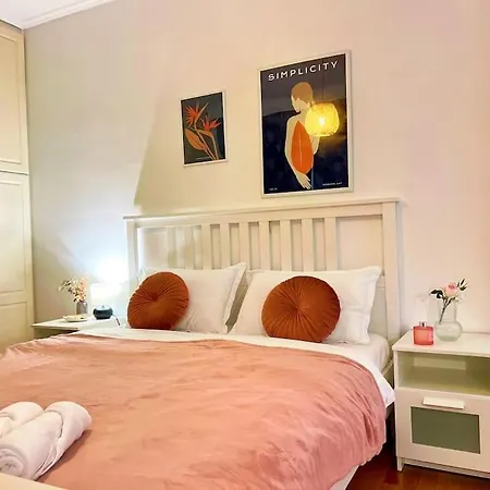 Appartement Cozy Fairytal Garden Apartment, Family Friendly, Free Parking, 15 Min To Airport *