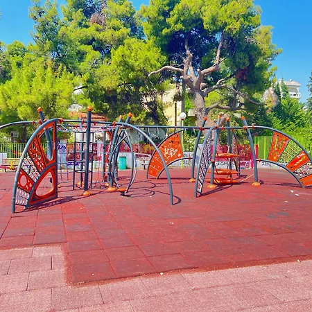 Cozy Fairytal Garden Apartment, Family Friendly, Free Parking, 15 Min To Airport Appartement *