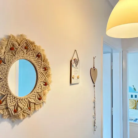 Cozy Fairytal Garden Apartment, Family Friendly, Free Parking, 15 Min To Airport Athènes