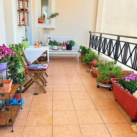 Cozy Fairytal Garden Apartment, Family Friendly, Free Parking, 15 Min To Airport *