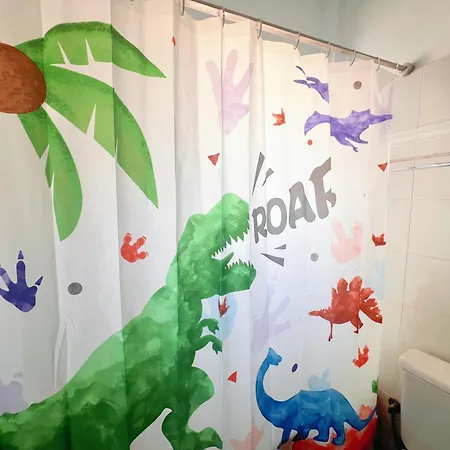 Cozy Fairytal Garden Apartment, Family Friendly, Free Parking, 15 Min To Airport *